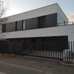 Dvoriščna kovinska vrata antracit z ograjo